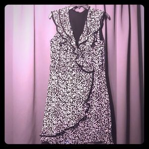 Women’s black & white dress 👗🖤